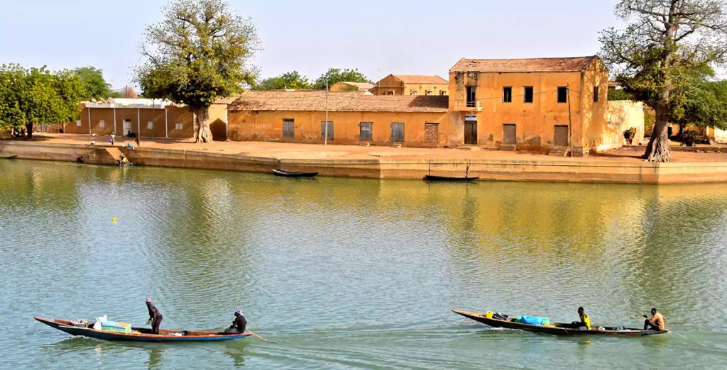 River scene on the Senegal River — pirogues